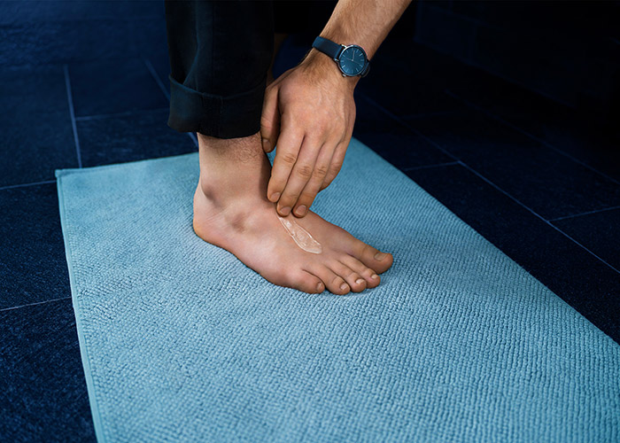 Individual-Product-Page---Lamisil-Sweat-Absorbing-Foot-Cream-Application-Image